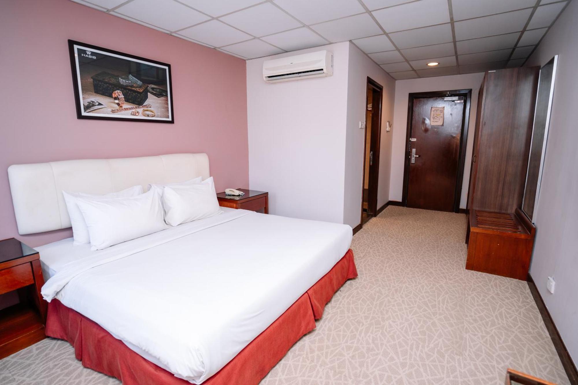 Jewels Hotel Kota Bharu Buitenkant foto